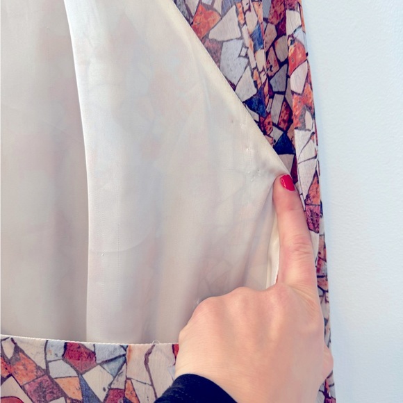 Waverly Grey Stained Glass Mini Wrap Dress - Size 2 - Picture 13 of 13